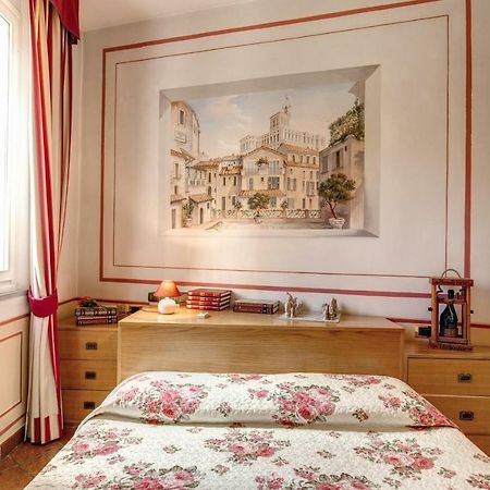 Lovely Flat By The Trevi Fountain Lägenhet Rom Exteriör bild