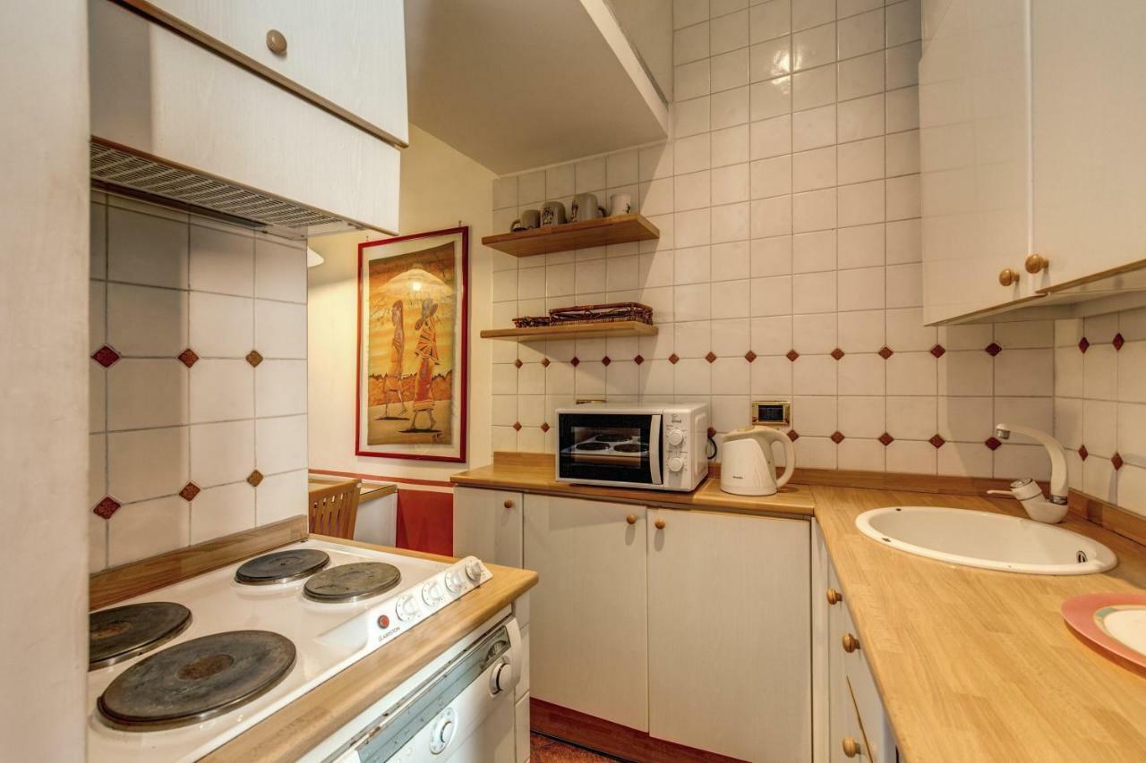 Lovely Flat By The Trevi Fountain Lägenhet Rom Exteriör bild