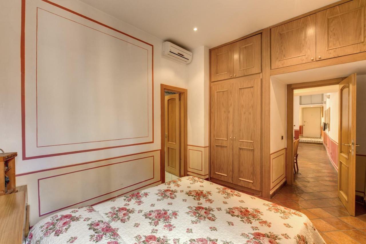 Lovely Flat By The Trevi Fountain Lägenhet Rom Exteriör bild